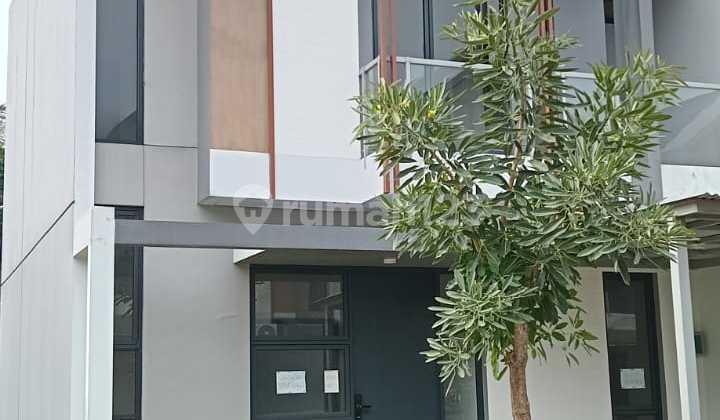 Disewakan Rumah Siap Huni, Hoek Strategis Yuticha Bsd, Tangerang 2