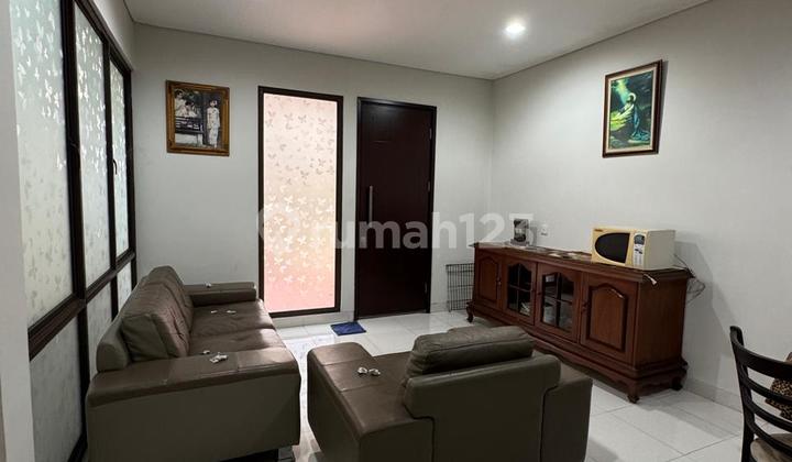 Di Sewakan Rumah Bsd Greenwich Park, Cluster Whelford, Rumah Hoek Ada Kolam Renang serta Lokasi Dekat ke Akses Tol dan Dekat Grand Lucky Di Sewakan Rumah Bsd Greenwich Park, Cluster Whelford, Rumah Hoek Ada Kolam Renang serta Lokasi Dekat ke Akses Tol dan Dekat Grand Lucky