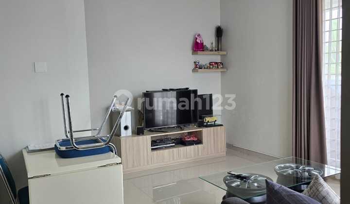 For Sale Fully Furnished Corner House in Melia Grove Cluster, Graha Raya Serpong, South Tangerang Location Near Transmart and Toll Road Access