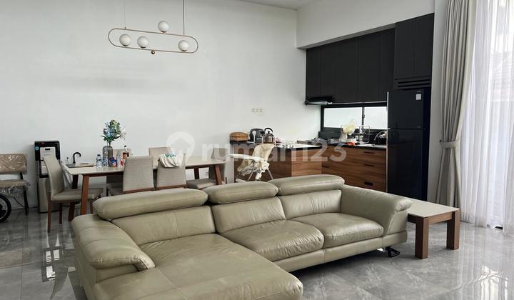 Di Jual Rumah Hook Desain Minimalis dan Strategis, di Serpong Lagoon Di Jual Rumah Hook Desain Minimalis dan Strategis, di Serpong Lagoon