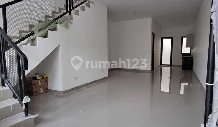 Dijual Rumah Baru 2 Lantai Siap Huni Melati Mas Residence Jelupang Serpong Utara Tangsel Dijual Rumah Baru 2 Lantai Siap Huni Melati Mas Residence Jelupang Serpong Utara Tangsel