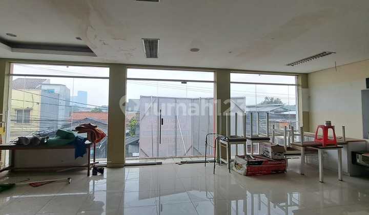 For Rent, 2-Story Shop House in Paku Jaya Near Graha Raya Bintaro Serpong South Tangerang Location Close to Mie Gacoan and Splash Waterpark 2