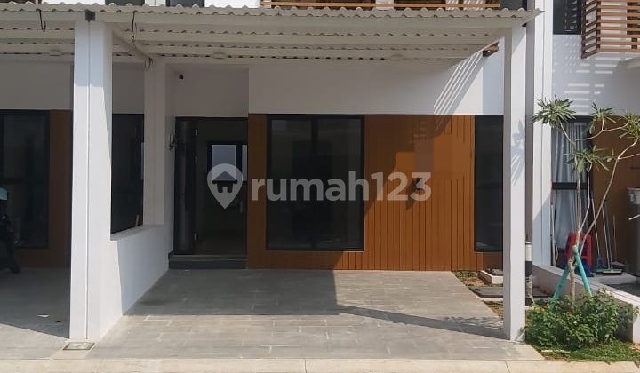 Rumah Baru di Cluster Northbend Tahap 1, Siap Huni, Metland Cyber Puri