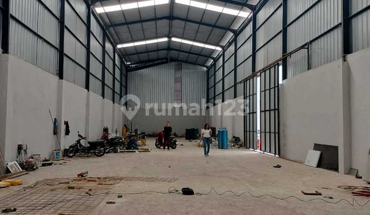 New Warehouse in Legok Karawaci, Office on Floors 1 & 2, Ready to Occupy