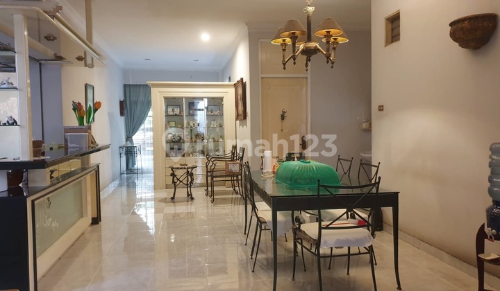 Rumah 1 Lantai LT 284 m² di Kedoya - Siap Huni, Legalitas Aman Rumah 1 Lantai LT 284 m² di Kedoya - Siap Huni, Legalitas Aman