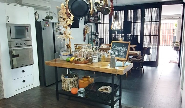 Rumah Mewah Taman Kencana - Full Furnished, Ada Lift, Granite Tile 1x1, Siap Huni! 2