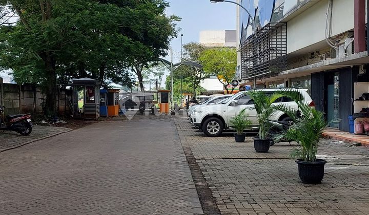 Ruko Disewa Blue Dotcom 3 Lantai Siap Cuan