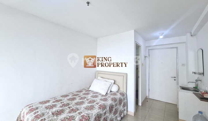 Tinggal Turun ke Mall! Disewa Studio Murah Furnish di Baywalk Apartemen Green Bay Puit Greenbay 1