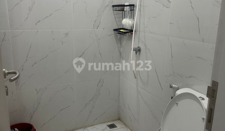 OVER KREDIT Rumah 2 Lantai Di Cikupa Tangerang  2