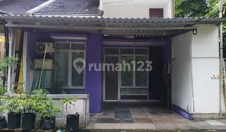 For Sale Ready-to-Live House in Karawaci Tangerang