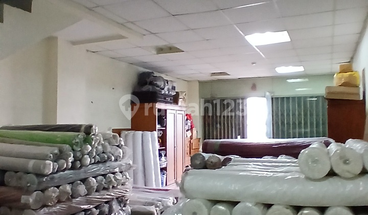 4-Story Shophouse For Sale Below N J O P 4-Story Shophouse For Sale Below N J O P