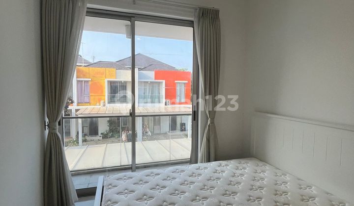 2-Story House Still New 2