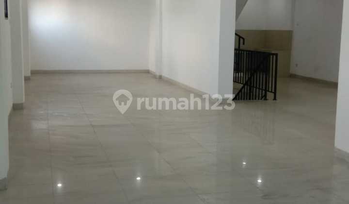 For Rent: Adjacent Shophouses on Suprapto Street 2