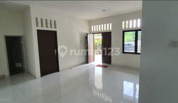Quick Sale Newly Built 2-Story House 2