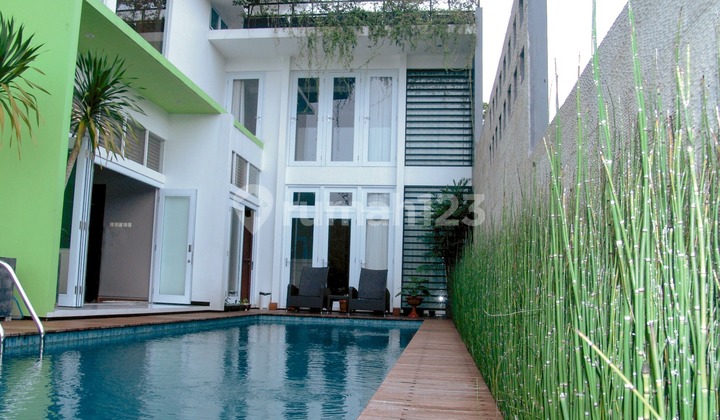 Rumah Ciamik Serasa Villa Di Sentul