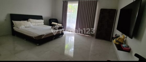 Hook Darmo Permai Timur House 2