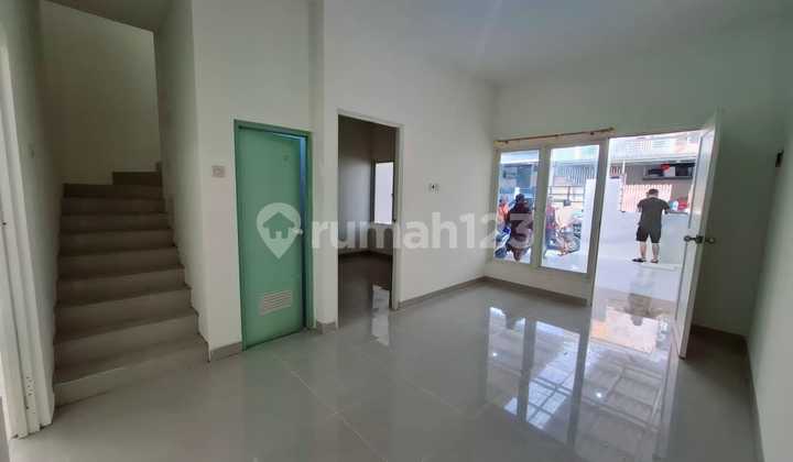 Rumah Green Mansion Regency 2