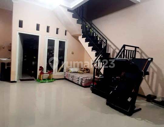 Asri House, Lembah Harapan Housing Complex 2