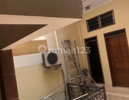 Rumah Mewah Darmo Baru Timur 2
