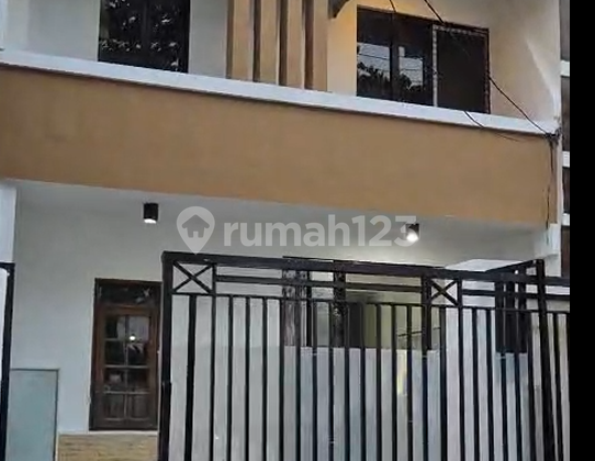 Rumah Babatan Pratama