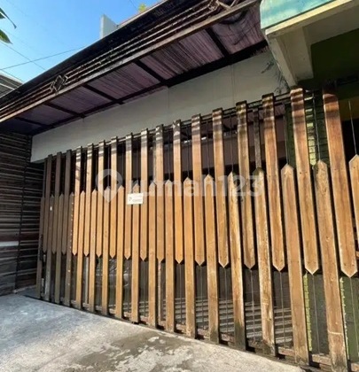 Rumah Pinggir Jalan di Raya Lontar 2