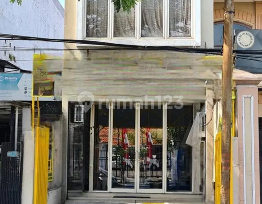 Shop house on Kutai Street, Surabaya Shop house on Kutai Street, Surabaya