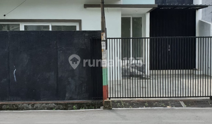 Rumah Lokasi Strategis  1