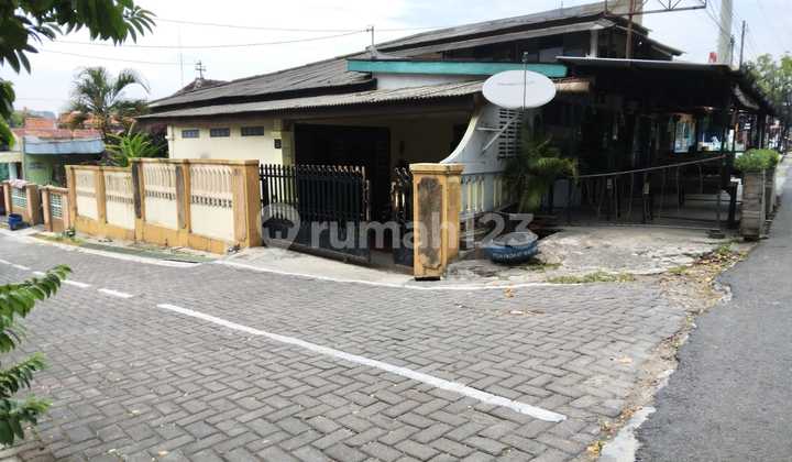 Rumah Besar Di Jalan Lemah Gempal 1