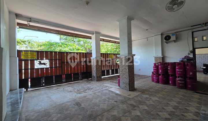 36-Room Boarding House 2