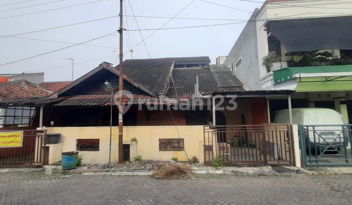 Rumah Lokasi Strategis Bangunan Kokoh 1