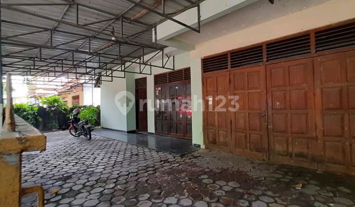 Rumah Lokasi Strategis Cocok Untuk Tempat Usaha 1