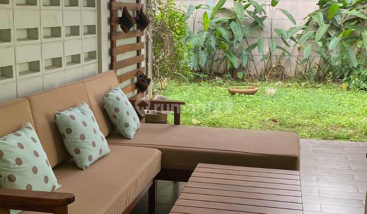 Disewakan Rumah Nyaman Modern Furnish Cantik di Giri Loka BSD 1
