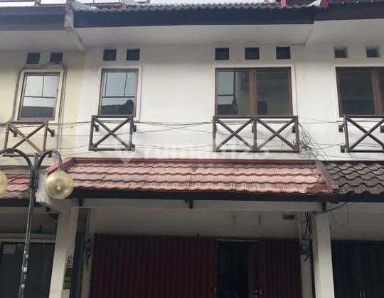 For Rent: 2-story shop house in BSD Sector 4 (Behind BSD Plaza) For Rent: 2-story shop house in BSD Sector 4 (Behind BSD Plaza)