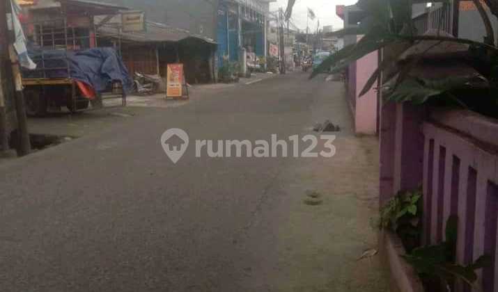 Land for Sale with Bonus House, Strategically Located Near Depok Station and Margonda Raya Road, Depok. Land for Sale with Bonus House, Strategically Located Near Depok Station and Margonda Raya Road, Depok.