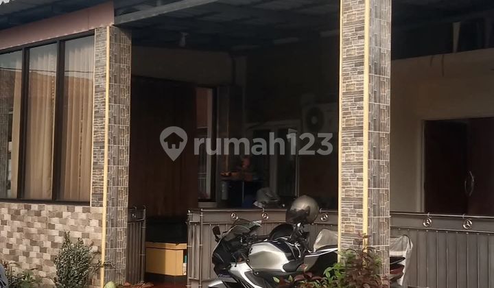Dijual Rumah Hook 15 Menit Ke Stasiun Depok
