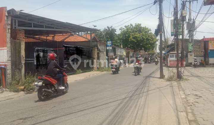 Disewakan Tanah Strategis Pinggir Jalan Ramai Cocok untuk Restaurant dan Area Komersial Lainnya di Cipayung Depok
