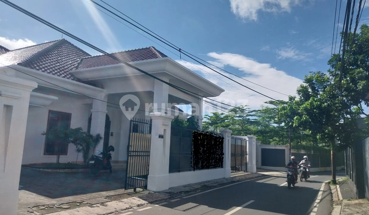 Dijual Rumah Kokoh Klasik Di Lebak Bulus Dekat Rumah Sakit Mayapada Dan Onebell Mall Lebak Bulus Siap Huni Dekat Mrt Lebak Bulus 