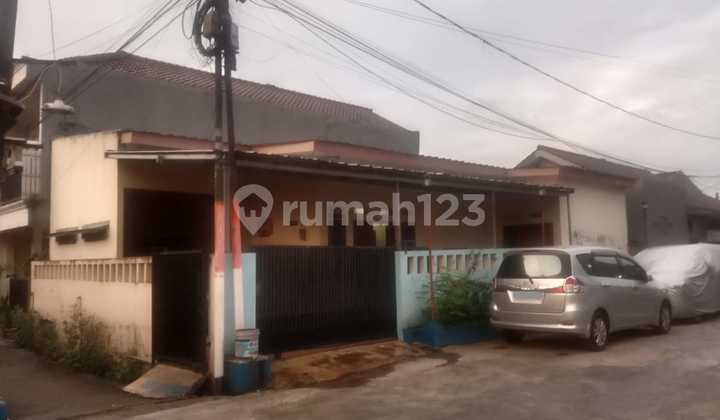 For Sale House Near KRL Depok Station Cheap Price Negotiable For Sale House Near KRL Depok Station Cheap Price Negotiable