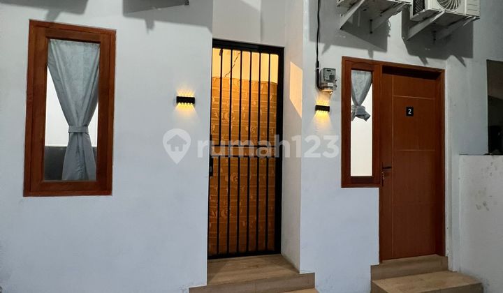 For Sale: Boarding House, 5 Minutes to UI Campus, Negotiable Price, Ready to Generate Income in Depok.