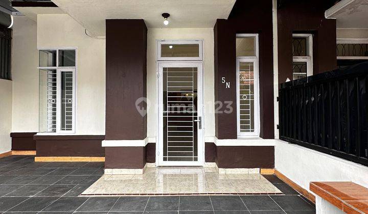 Rumah Siap Huni Cantik Dekat Ke Mall Manhatan 1