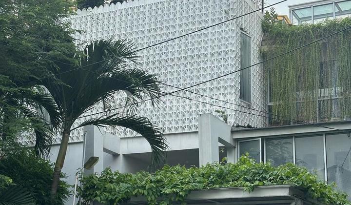 Dijual Cepat Rumah Mewah, Bagus Siap Huni di Rawamangun