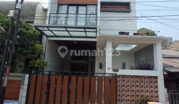 DIJUAL RUMAH 2 LANTAI STRATEGIS DI PONDOK BAMBU, JAKARTA TIMUR - SHM DIJUAL RUMAH 2 LANTAI STRATEGIS DI PONDOK BAMBU, JAKARTA TIMUR - SHM