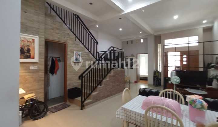 DIJUAL RUMAH 2 LANTAI STRATEGIS DI PONDOK BAMBU, JAKARTA TIMUR - SHM 2
