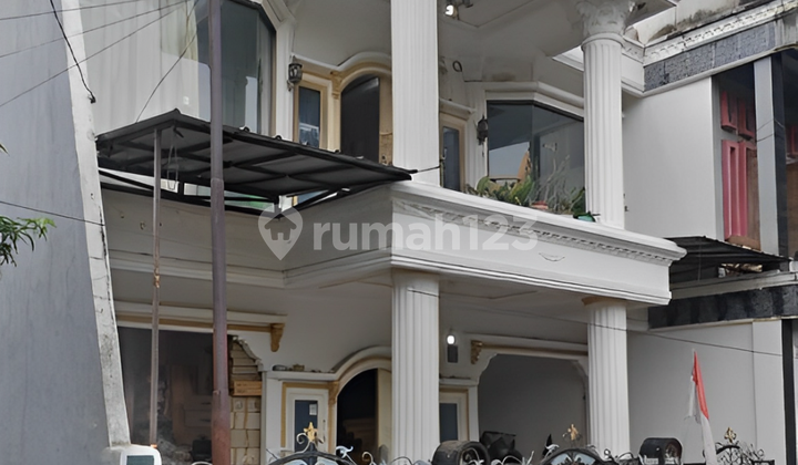 Rumah SHM yang Tenang & Strategis di Komplek Duta Kranji, Bekasi