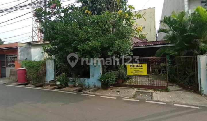 Rumah SHM 296 m2 di Bawah Harga Pasaran, Makasar Jakarta Timur