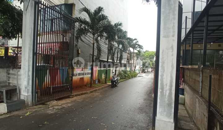 Rumah SHM Super Strategis di Area Bisnis Pasar Minggu Jakarta Selatan