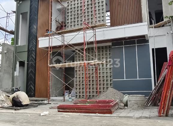 KOST DIJUAL 2,75 M SAJA BANGUNAN BARU DEKAT KAMPUS UII
