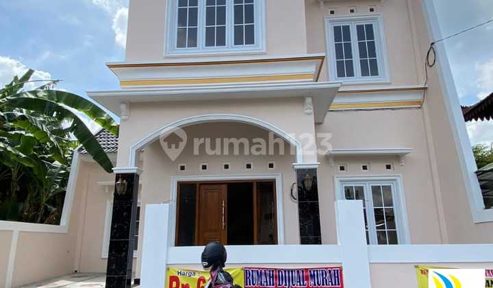 PROMO RUMAH 2 LANTAI SIAP HUNI 4 KT DI BATURETNO BANGUNTAPAN