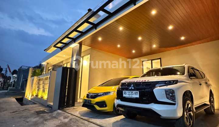 LUXURIOUS AND SPACIOUS HOUSE NEAR UII CAMPUS, NORTH SLEMAN 2