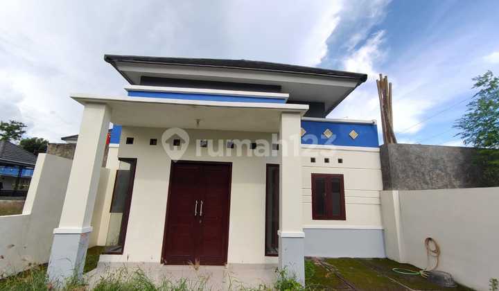 Beautiful Move-In Ready House Near Gadjah Mada University Yogyakarta. 2